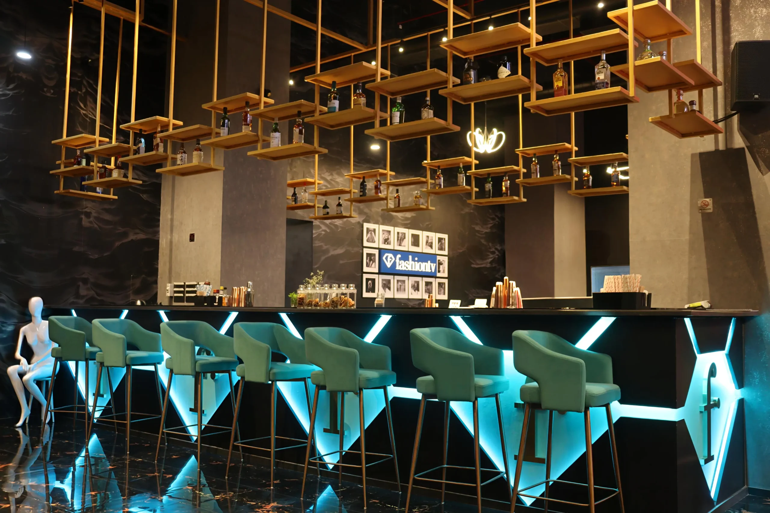LEA Amplifiers Power Pune’s Nightlife at F Lounge